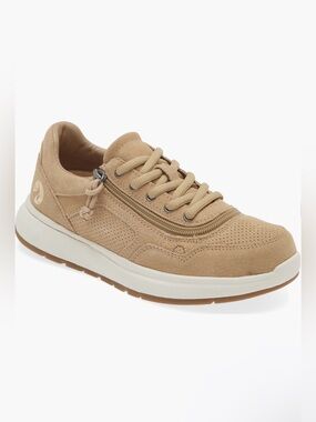 Women’s Tan Suede Lace-Up comfort jogger Sneaker size 8 NIB